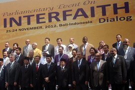 121201_nikomang2_id_interfai-270_180