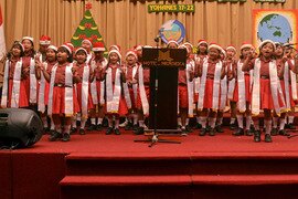 130104_yenny2_id_christmas_-270_180
