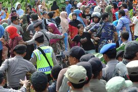 130316_andhika_id_religious-270_180