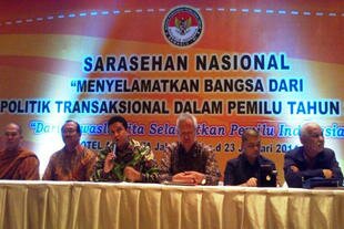 Indonesia's Election Supervisory Committee (Bawaslu) opens a Jakarta forum involving religious leaders January 22nd. [Yenny Herawati/Khabar]