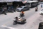 A screen grab of CCTV footage released by Yala Municipality shows the gray Isuzu pickup truck which detonated on Saturday (March 31st) in the heart of Yala's commercial district. [Municipality of Yala]