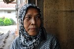 Lale Aishah is a Sasak noblewoman who has remained unmarried for fear of being cast out by her family in Batu Jai village, Central Lombok, West Nusa Tenggara. She turned 60 this year and lives in poverty.[Maya Karim/Khabar]