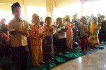 Approximately 600 children gathered at Sanggrahan village's hall in Pacitan, East Java to celebrate National Children Day on August 29th. They enjoyed games and pastries, and parents renewed their commitment to protect and educate the future generation. [Yenny Herawati/Khabar].