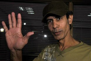 Al Arabiya reporter Baker Artyani, who was kidnapped and held for 18 months by Abu Sayyaf, an al-Qaeda-linked group in the Philippines, said his captors misinterpreted Islam. [Jay Directo/AFP]