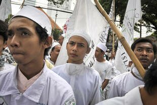 A spokesman for Prabowo Subianto's campaign on Sunday (June 8th) condemned violence and said he had 
