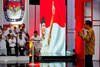 Calon presiden dari Partai Gerakan Indonesia Raya (Gerindra) Prabowo Subianto (kiri) dan calon dari Partai Demokrasi Indonesia Perjuangan (PDIP) Joko Widodo, berdebat di Jakarta pada 22 Juni. [Roma Gacad/AFP] 